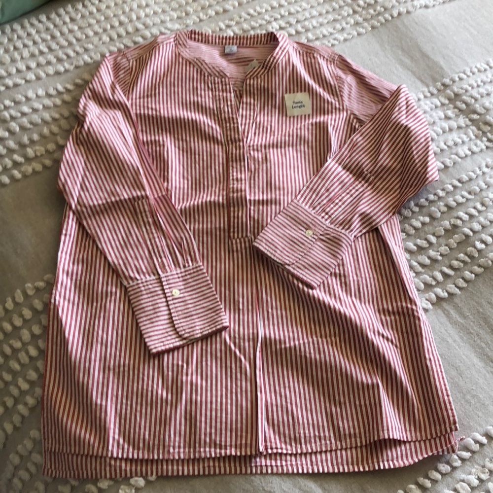 Old Navy tunic length shirt